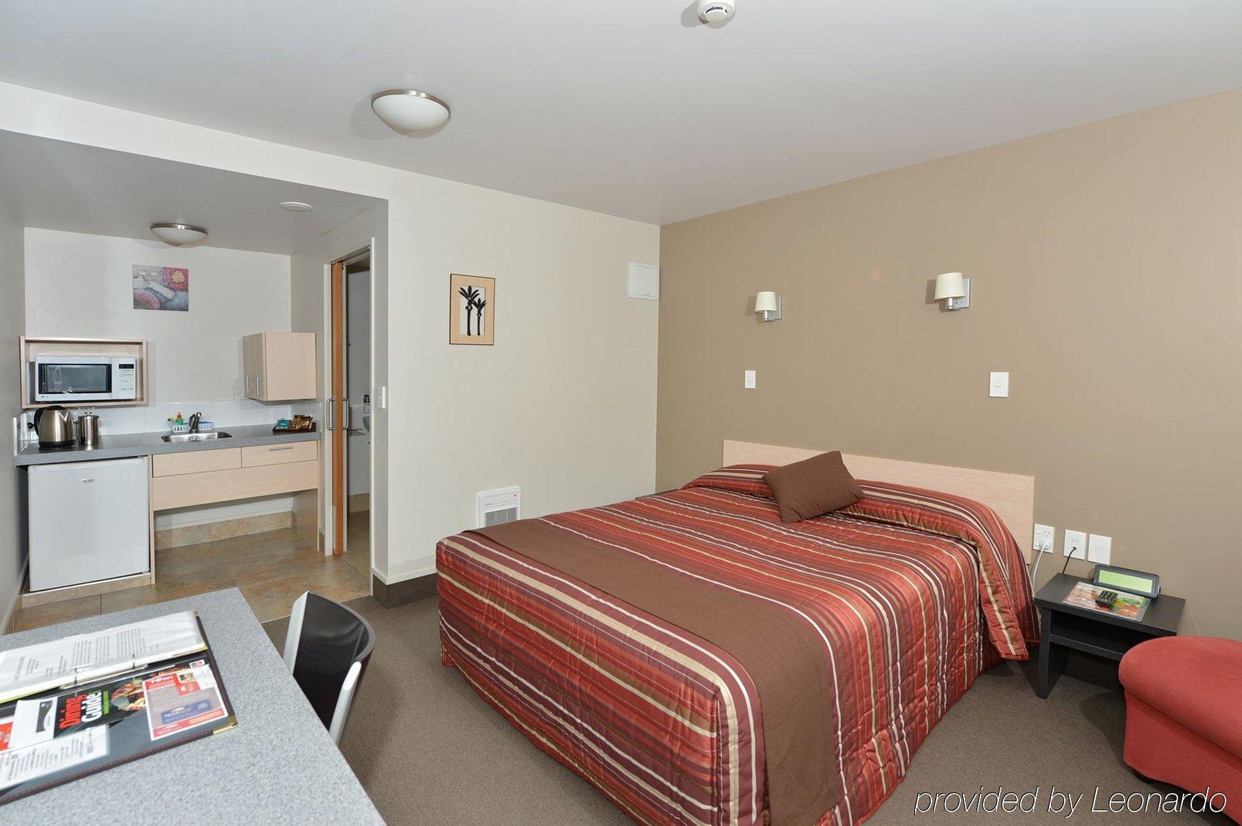 Bella Vista Motel 4*